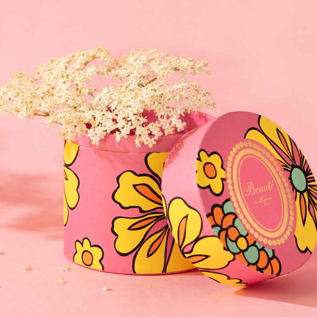boîte cylindrique packaging beauté luxe sur-mesure Beauté by Ladurée | vue détail